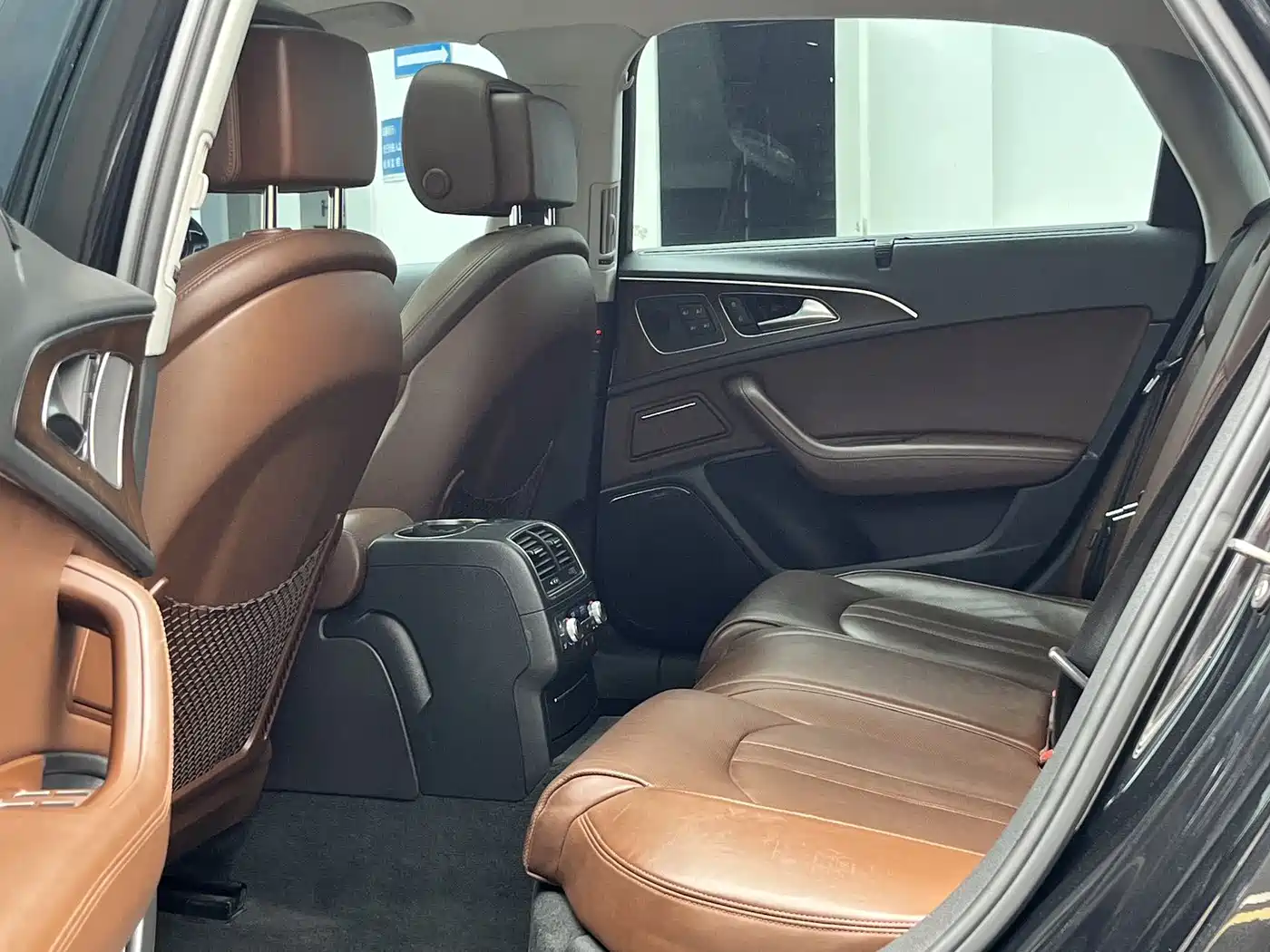 Audi A6L 2014 35 FSI quattro Luxury фото 5