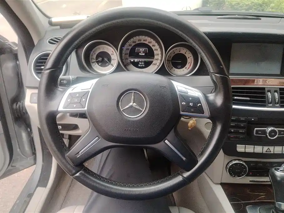 Mercedes-Benz C-Class 2013 C 260 CGI Elegance фото 15