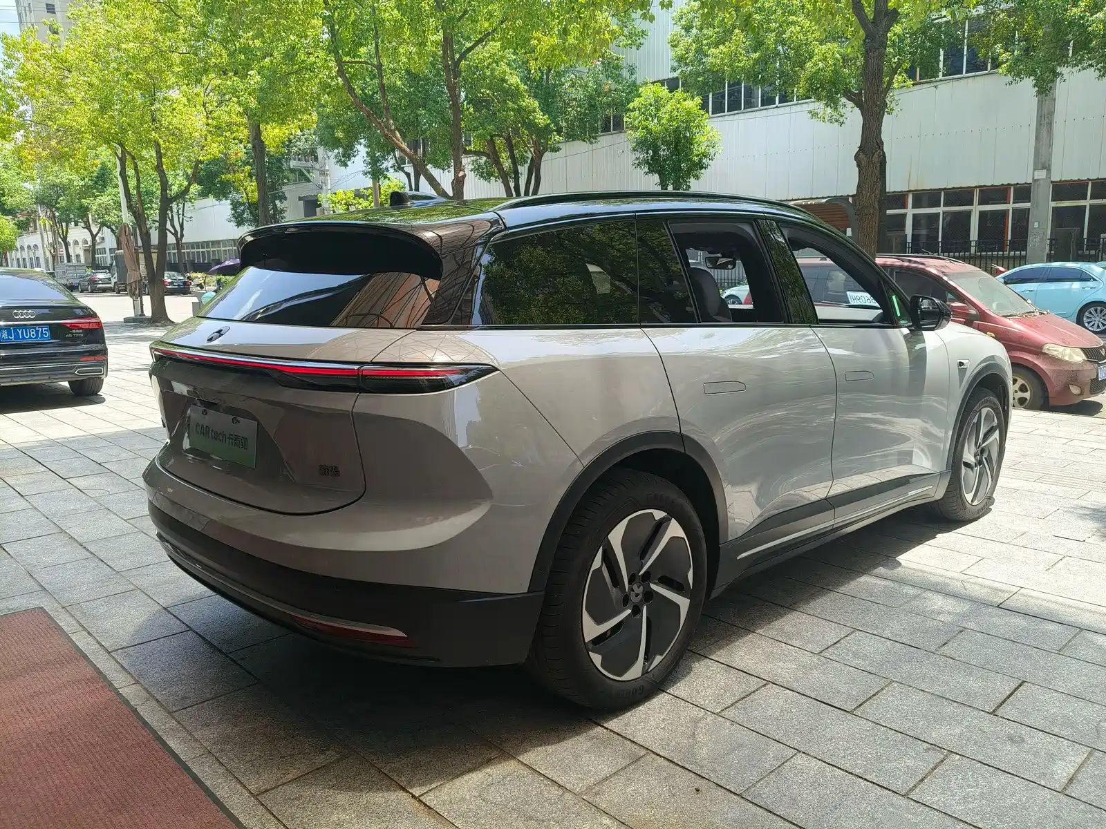 Фото 16 - NIO ES6