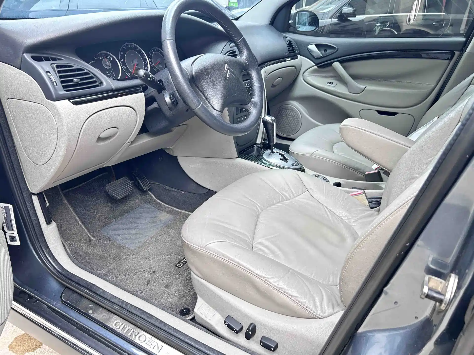 Фото 5 - Citroën C5 (Import)