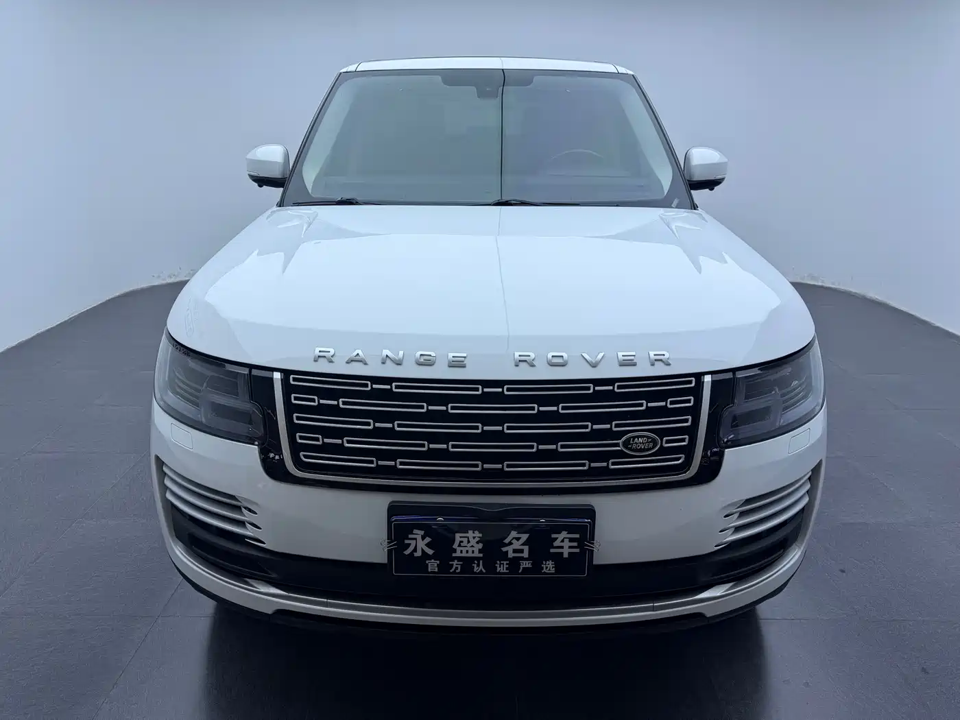 Land Rover Range Rover 2015 3.0 TDV6 Vogue фото 2