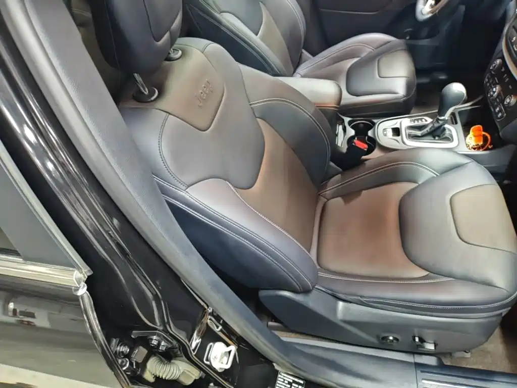 Jeep Cherokee 2020 2020 2.0L 2WD Classic Sport Edition