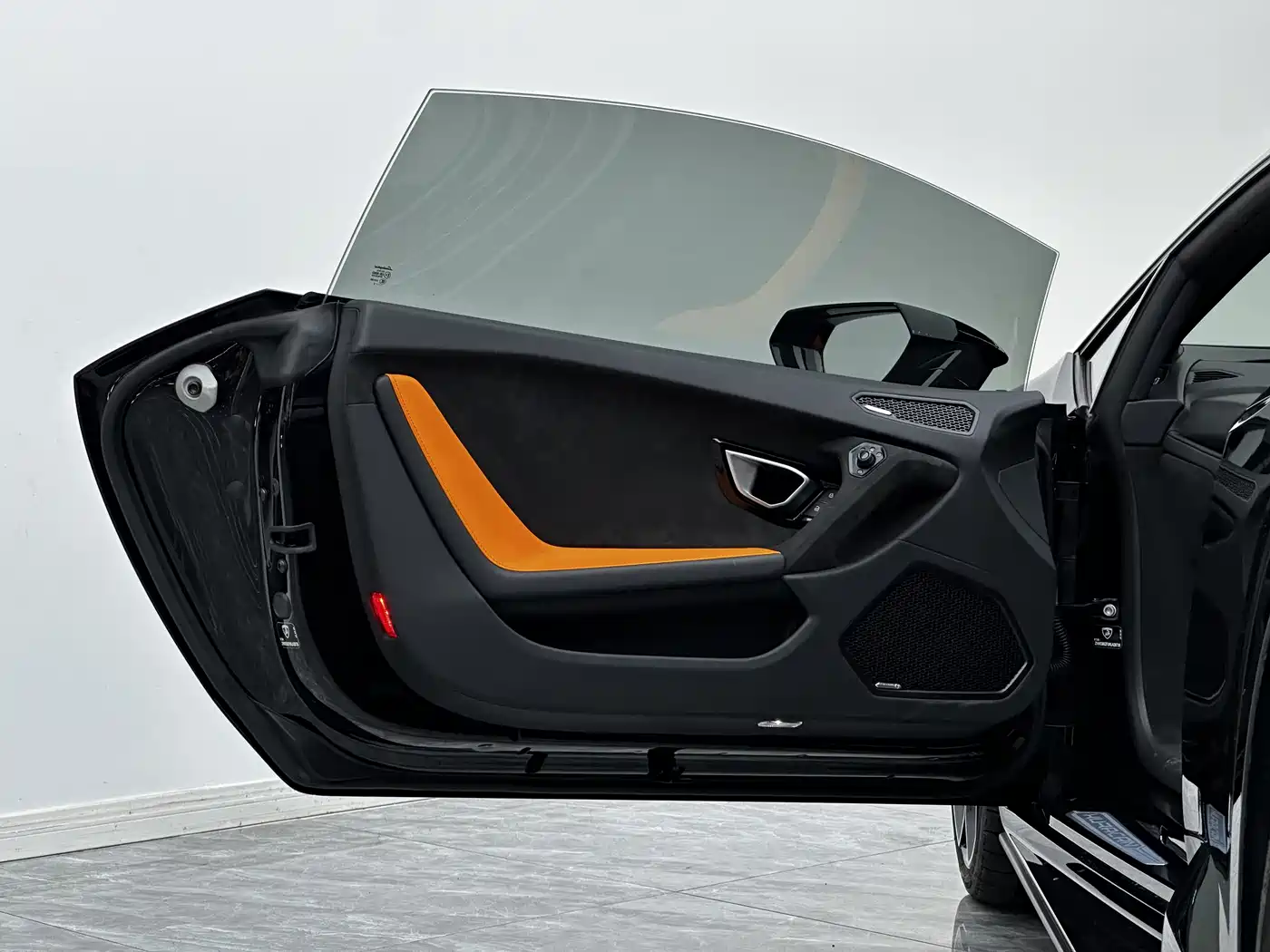 LAMBORGHINI HURACÁN