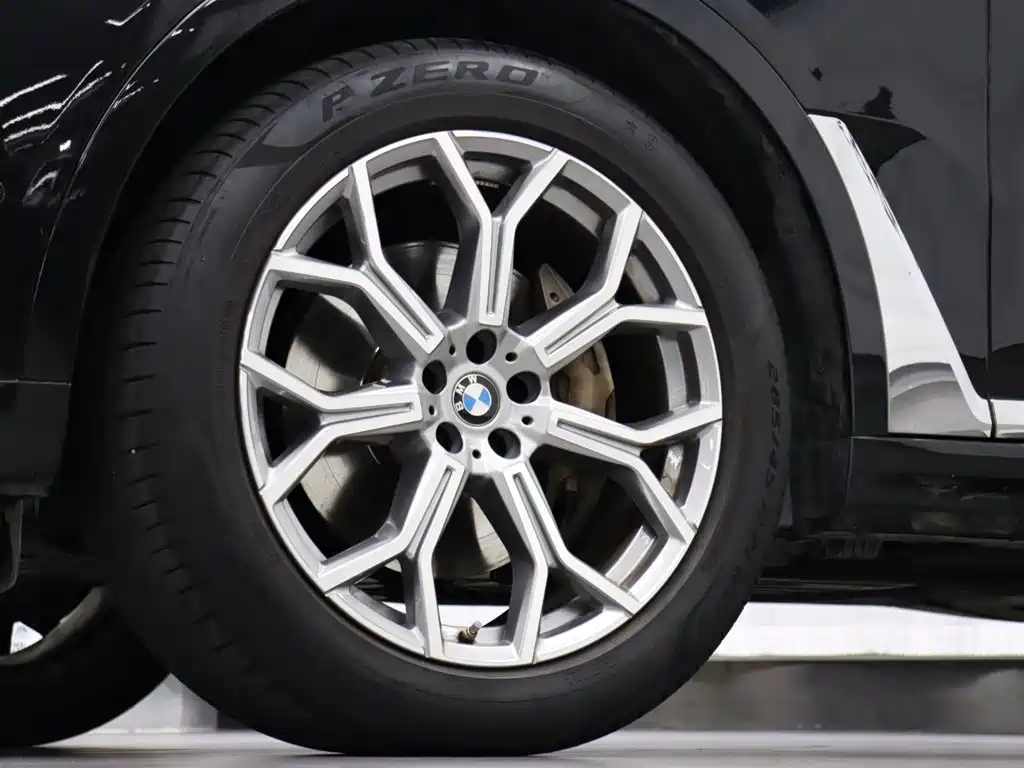 BMW X7 2023 xDrive40i Leading Luxury Package фото 31