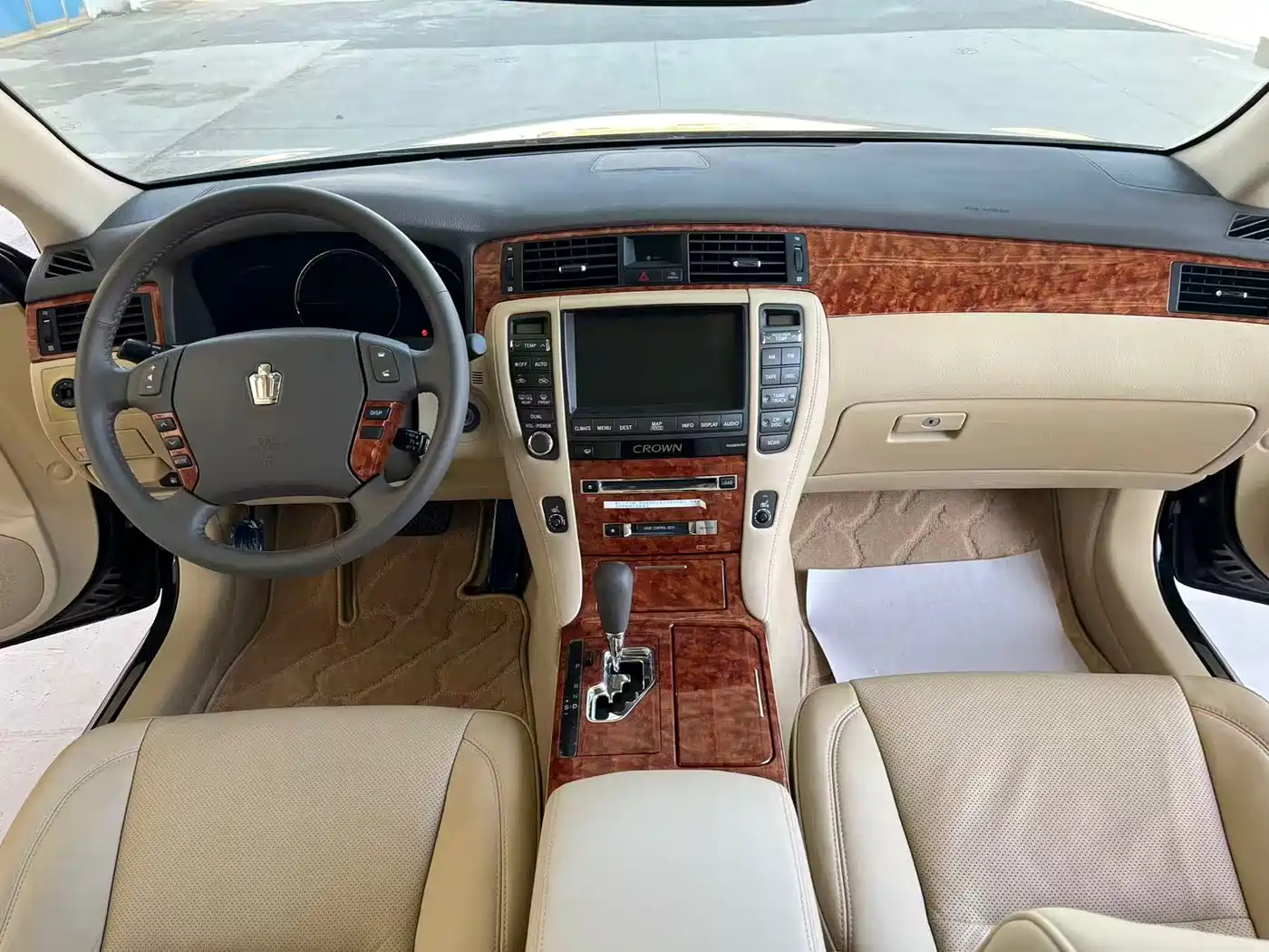 Toyota Crown 2009 2.5L Royal Special Navigation Edition фото 10