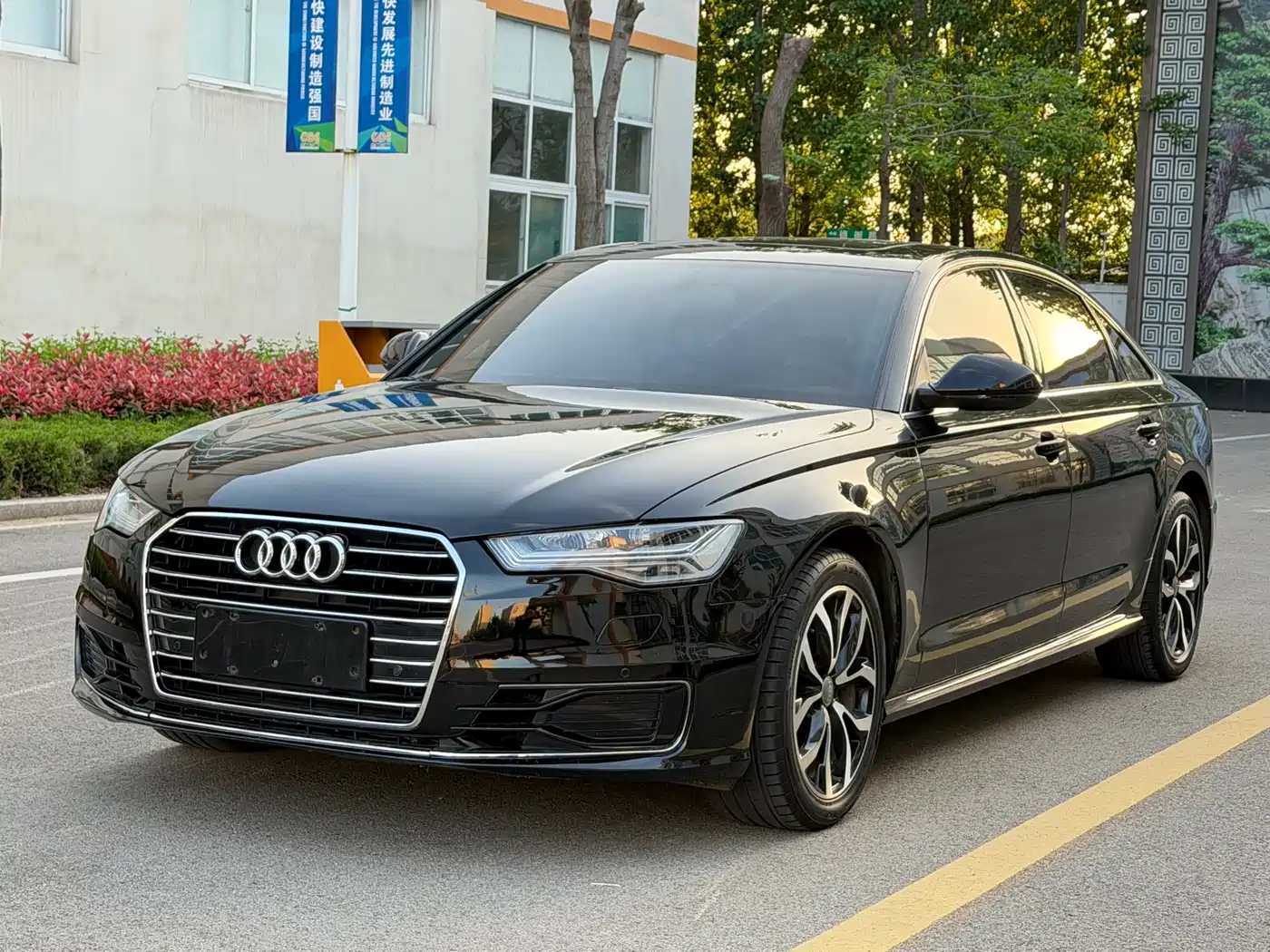 Audi A6L 2018 30th Anniversary 35 TFSI Fashion