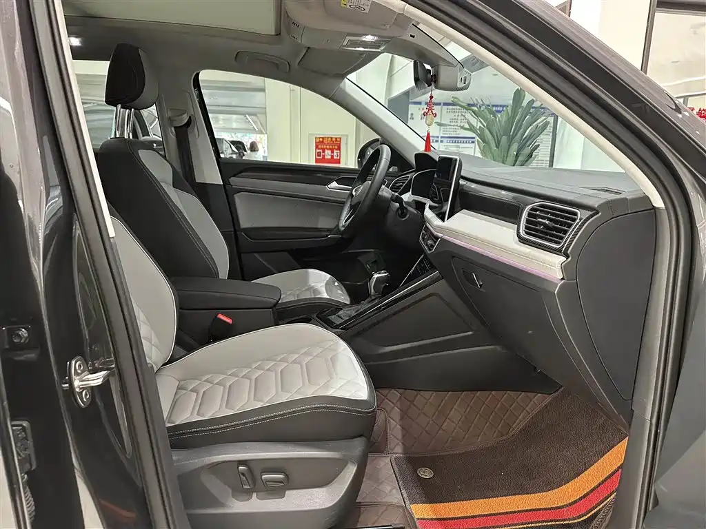 Volkswagen Tayron 2024 330TSI 2WD Luxury Plus Advanced фото 16