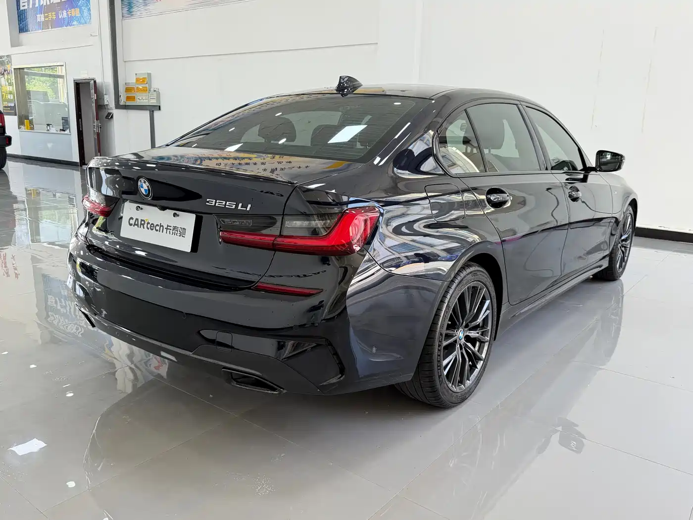 BMW 3 Series 2022 Facelift 325Li M Sport Shadow Edition фото 7