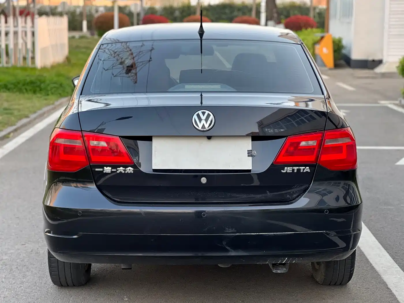 Volkswagen Jetta 2015 1.6L Auto Comfort фото 5