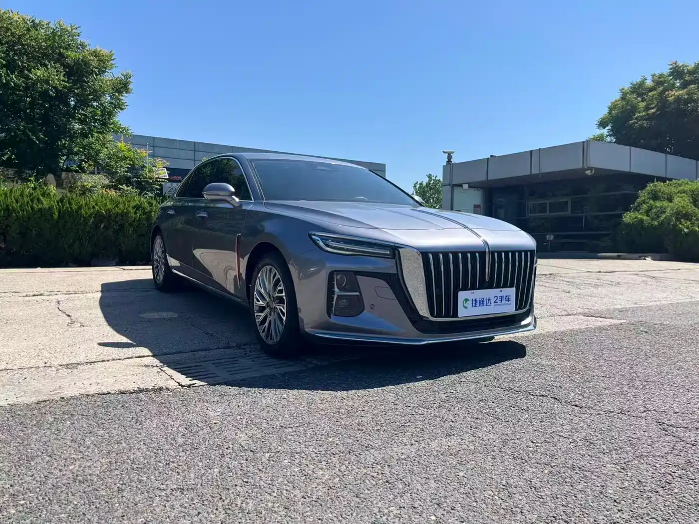 Hongqi H5 2023 2.0T Auto Smart Connect Flag Comfort фото 7