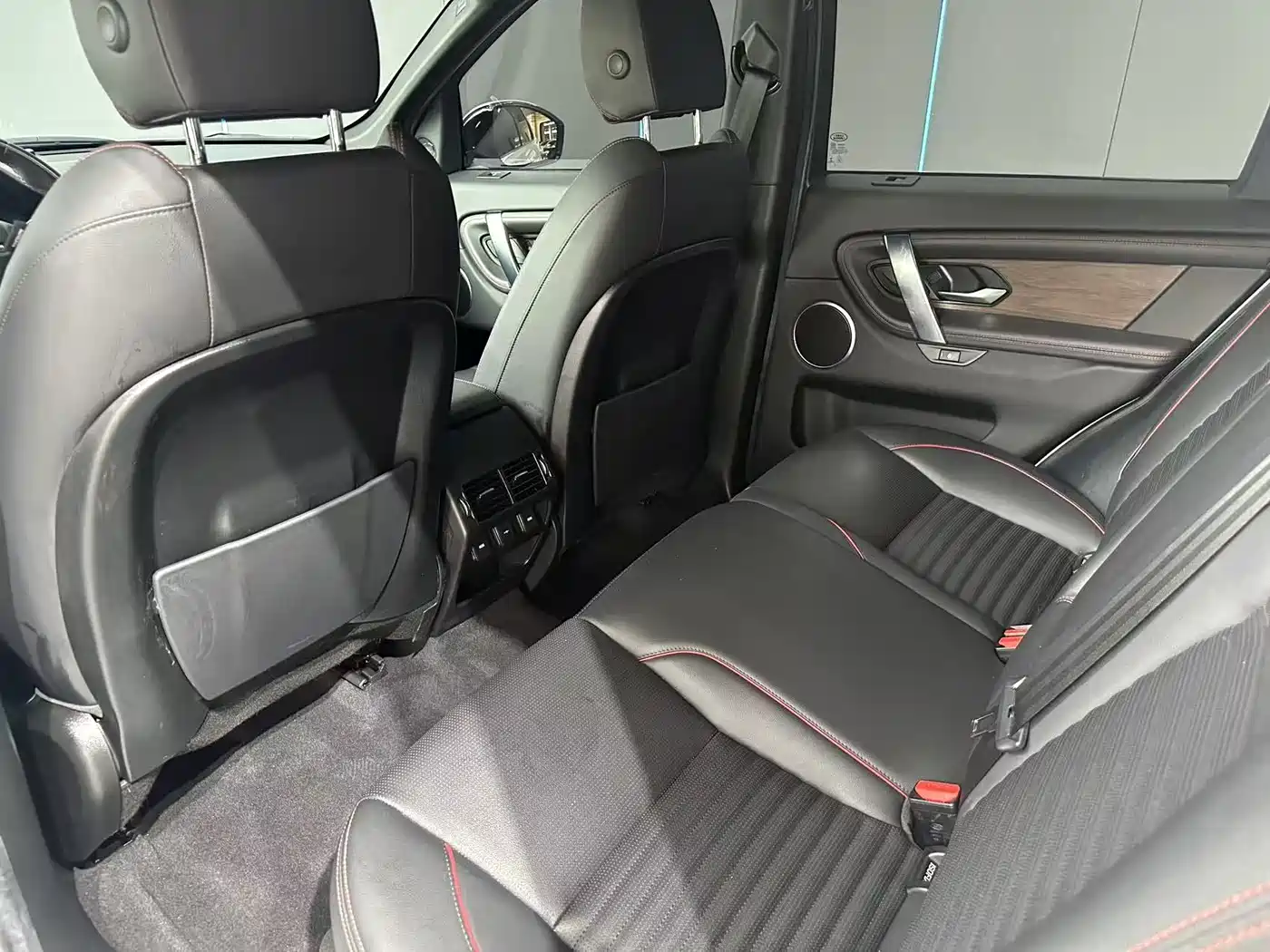 Land Rover Discovery Sport PHEV 2021 P300e Performance Tech Edition фото 10
