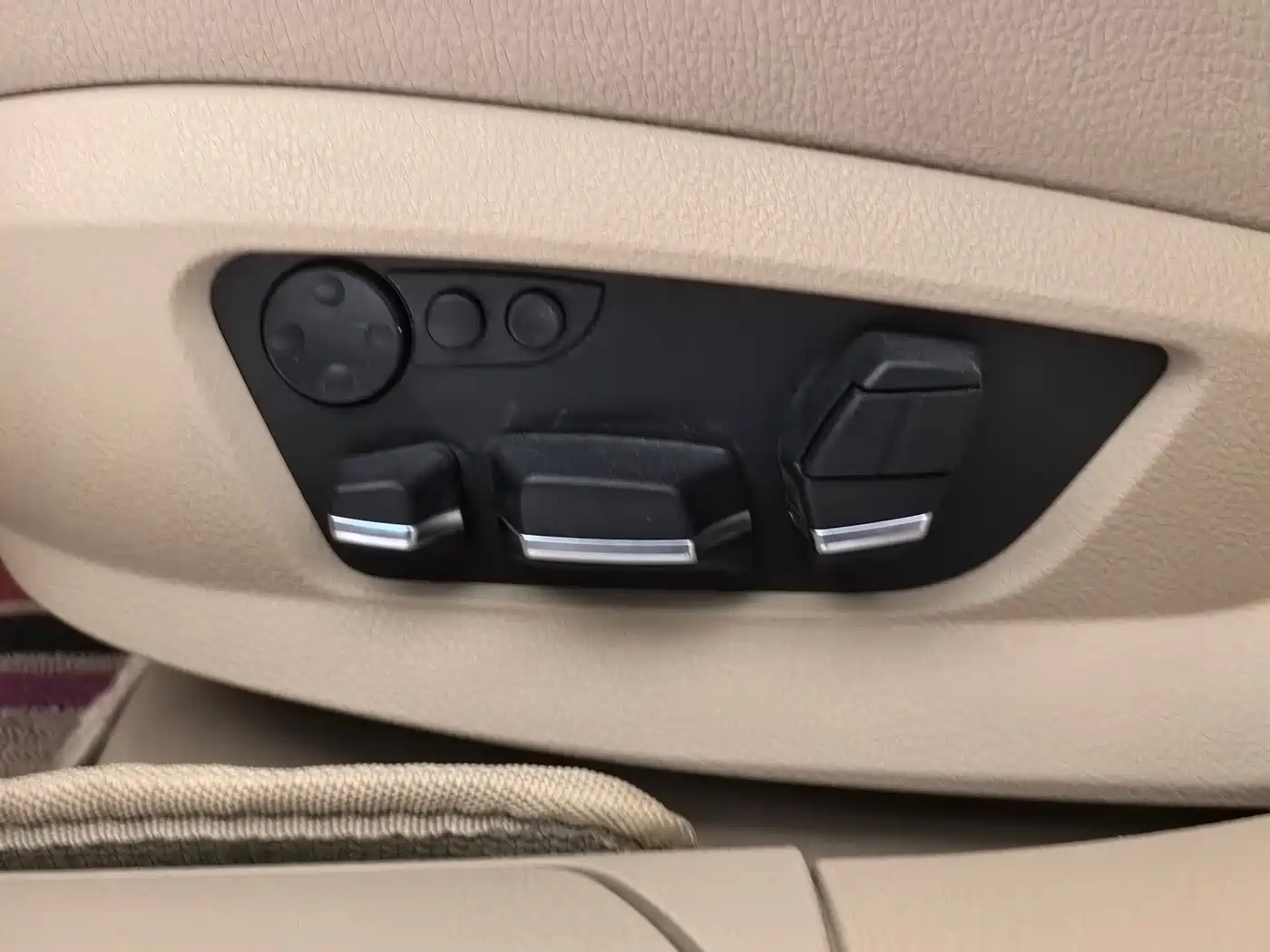 BMW 7 Series 2011 730Li Elegance фото 11