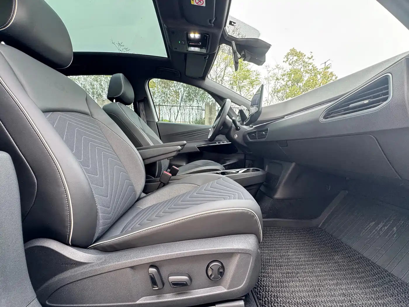 Volkswagen ID.3 2023 Upgraded Pure Intelligence Edition фото 20
