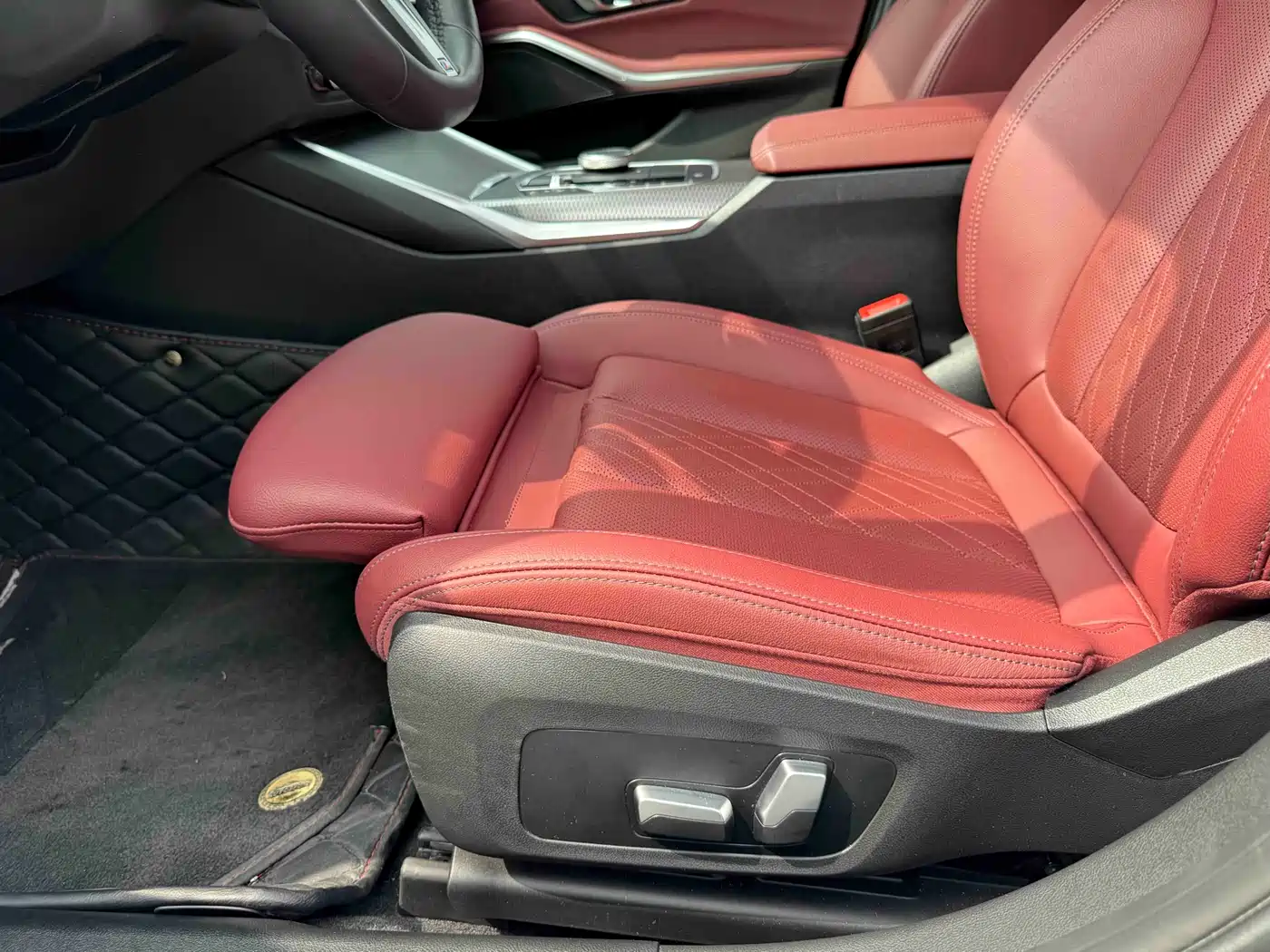 BMW 3 Series 2023 325Li M Sport Black Night Package фото 16