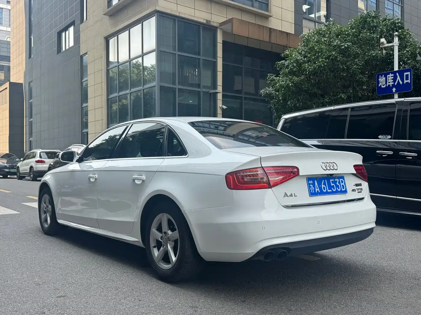 Audi A4L 2015 35 TFSI Auto Standard фото 4