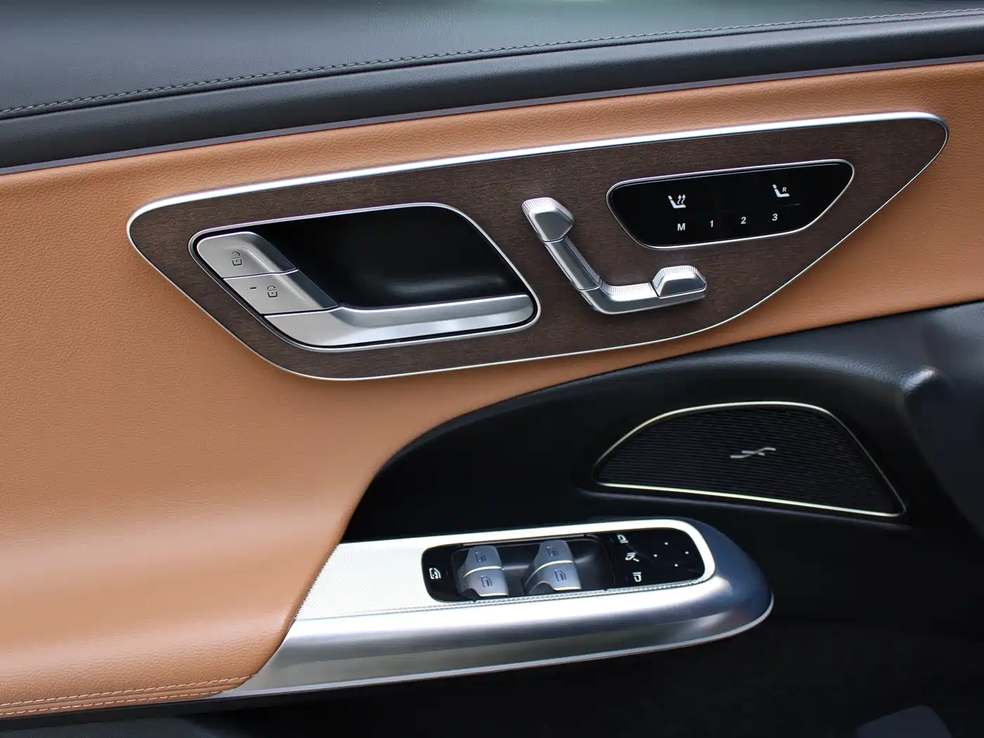 Mercedes-Benz E-Class 2024 Facelift E 300 L Fashion фото 16