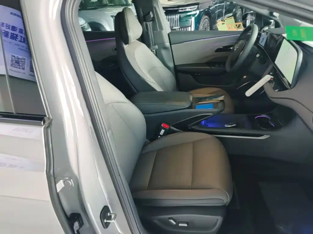 Hongqi EH7 2025 2025 640 AWD Smart Selection Edition
