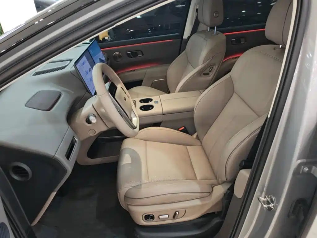 Li Auto Li i8 2025 2025 Standard Edition