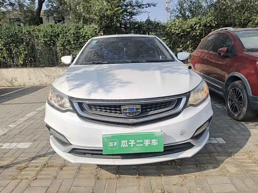 Фото 3 - Geely Vision