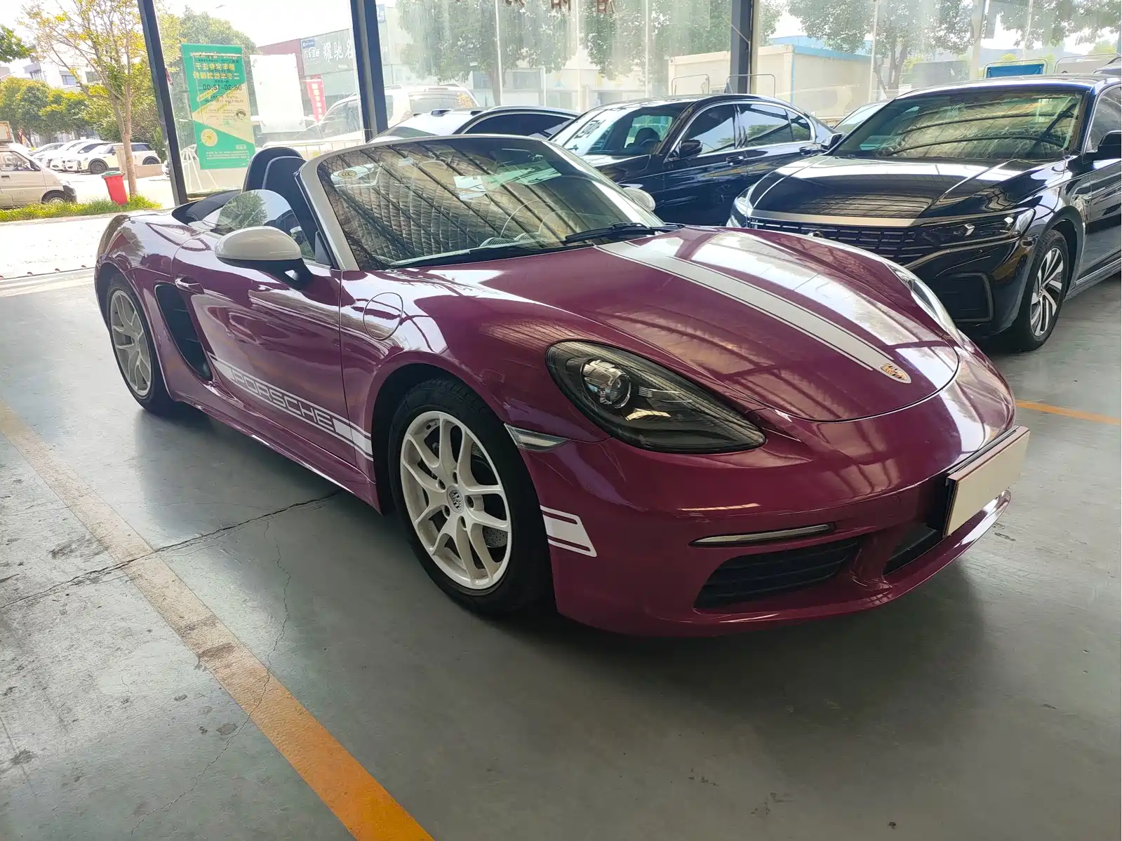 Фото 2 - Porsche 718
