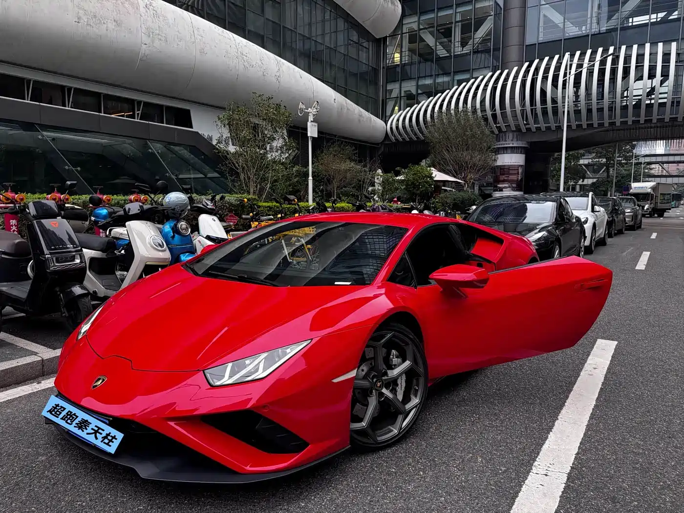 LAMBORGHINI HURACÁN