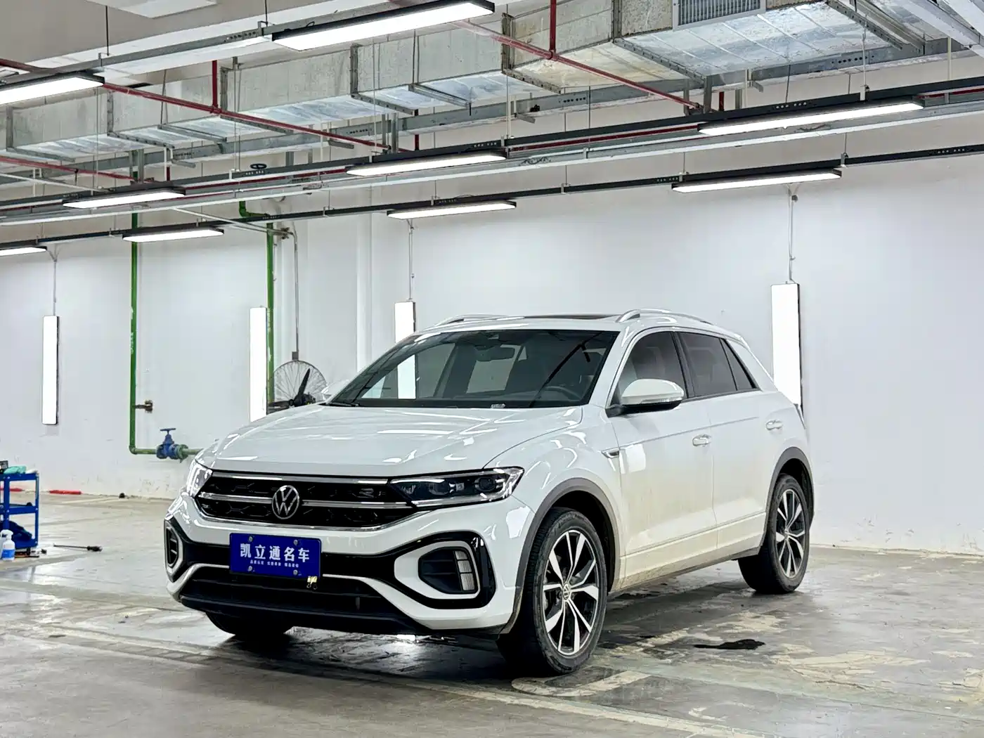 Volkswagen T-ROC 2023 2023 300TSI DSG 2WD Dawn Edition