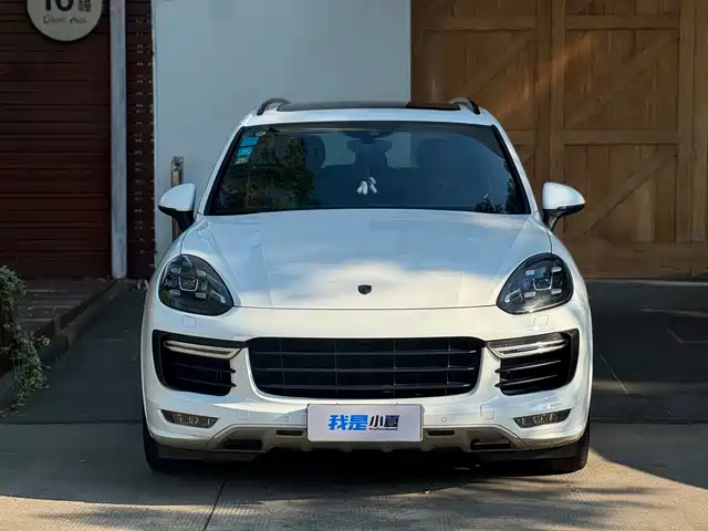 Porsche Cayenne 2016 Cayenne GTS 3.6T — фото 1