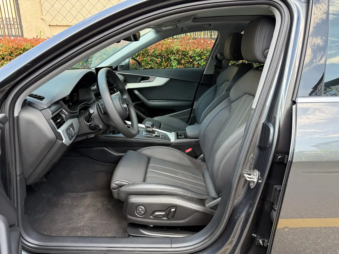 Audi A4L 2020 40 TFSI Luxury Dynamic фото 9