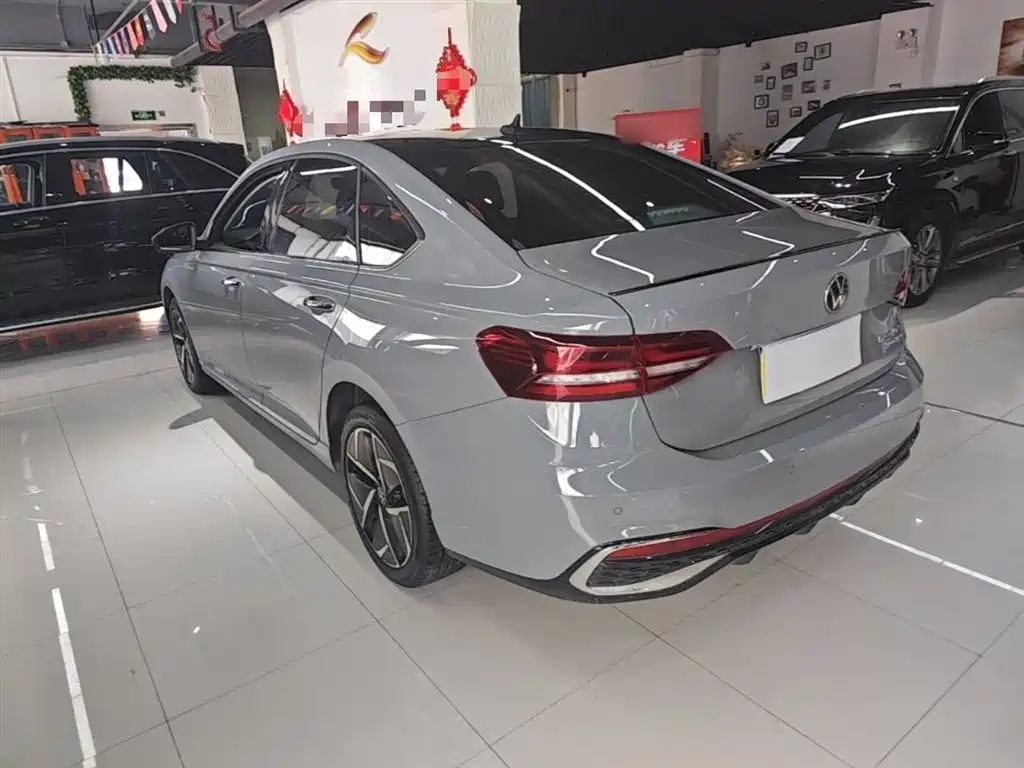Volkswagen Lavida 2023 300TSI DSG Starlight Eternal Comfort Edition фото 5