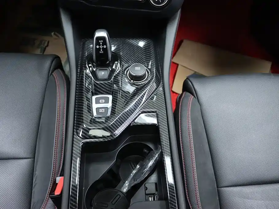 Lynk & Co 03 2018 1.5TD DCT Sport (China V) фото 24