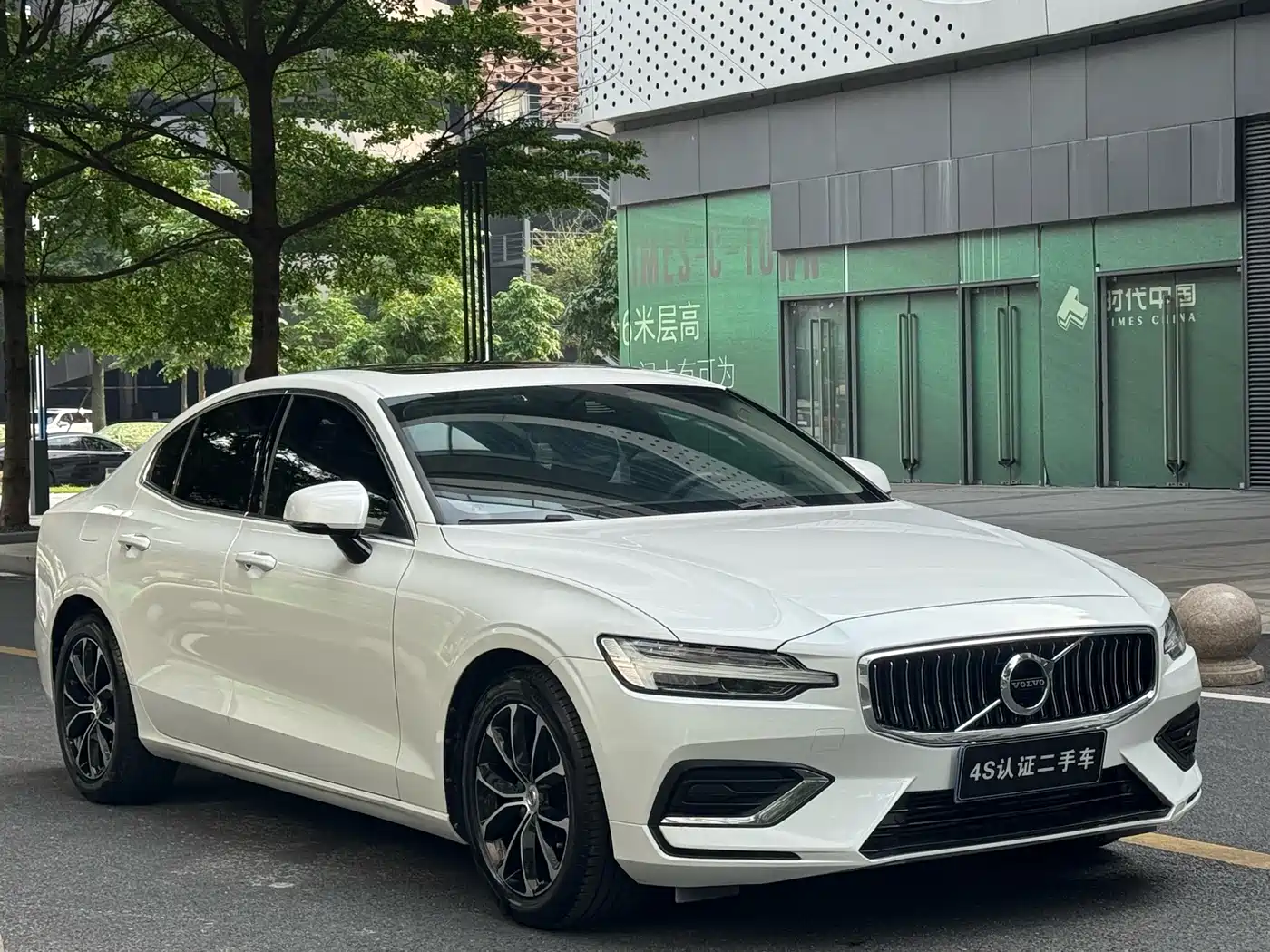Volvo S60 2021 T4 Smart Elite Luxury фото 3
