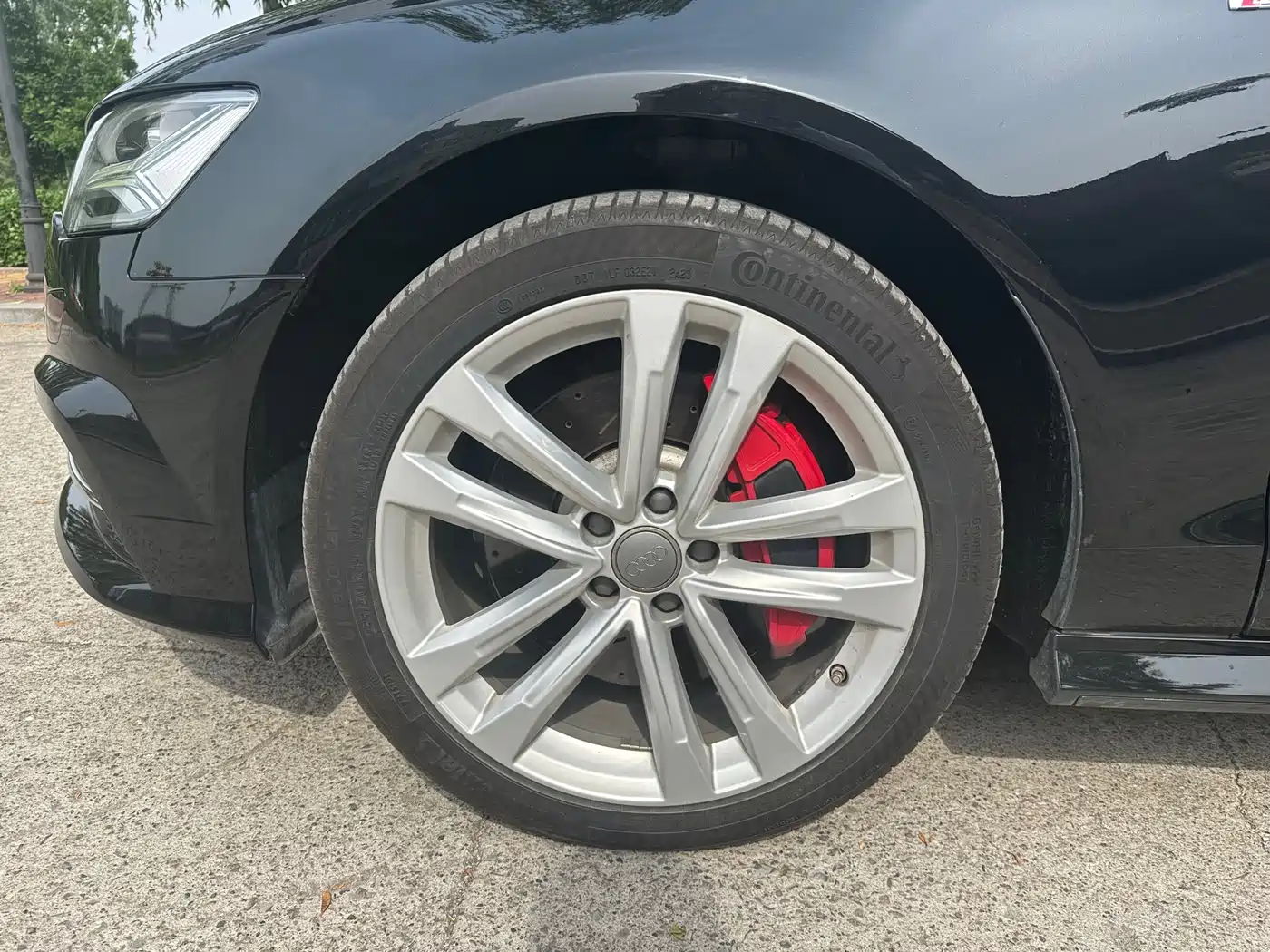 Audi A6L 2018 30th Anniversary 45 TFSI quattro Sport фото 12