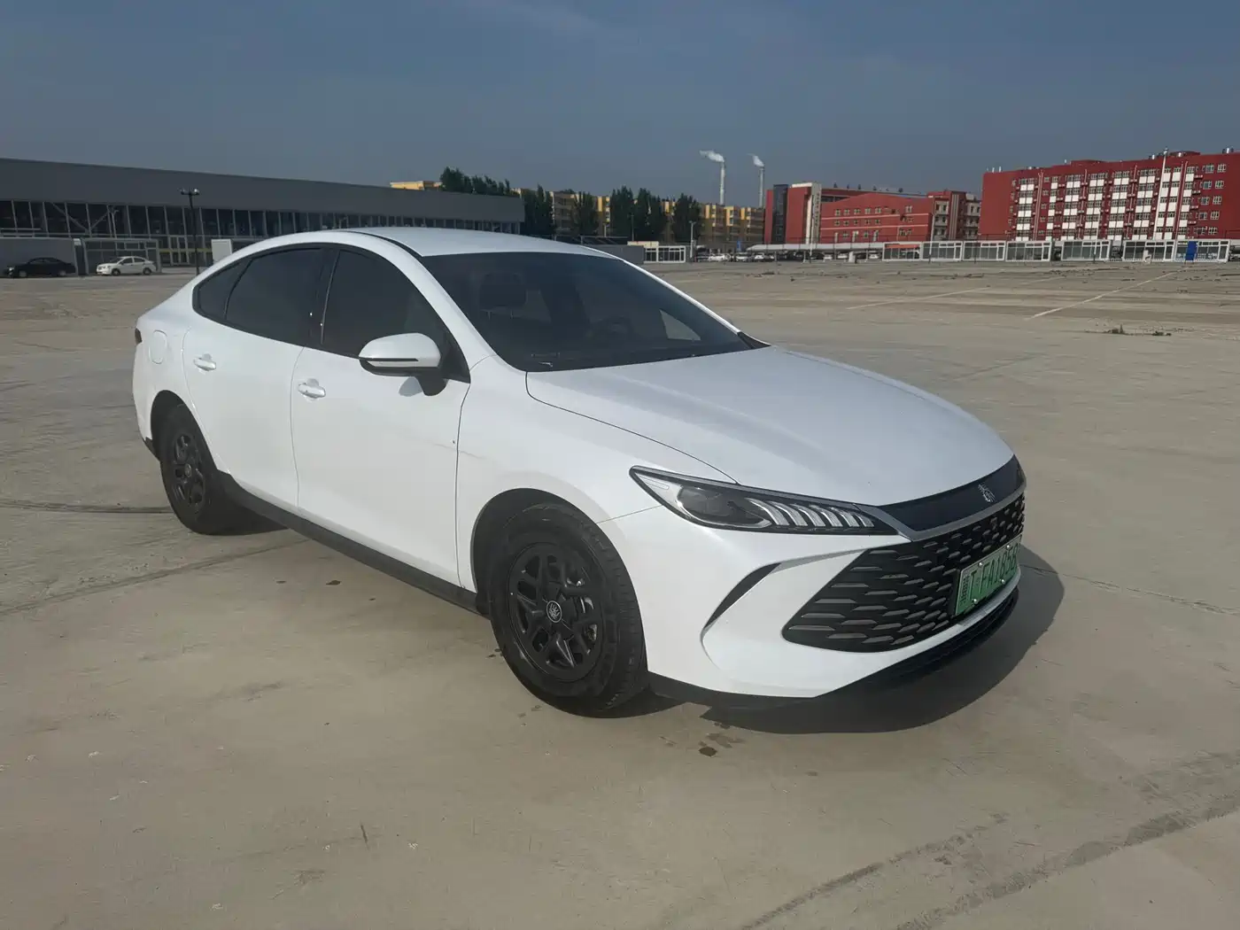 BYD Qin PLUS 2025 DM-i Smart Drive 55KM Leader фото 3
