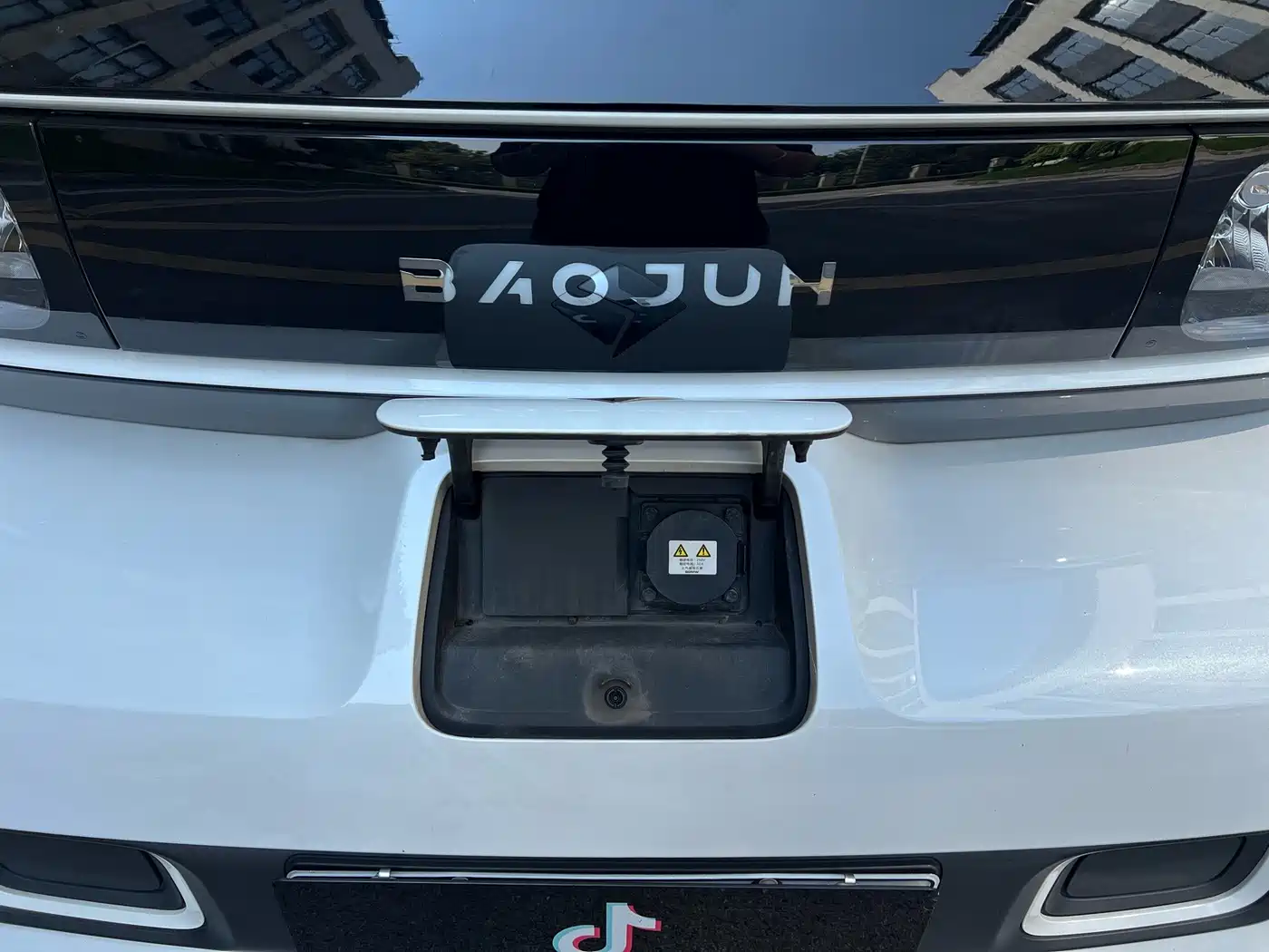 Baojun E300 2021 2020 Stellar Smart Travel Edition