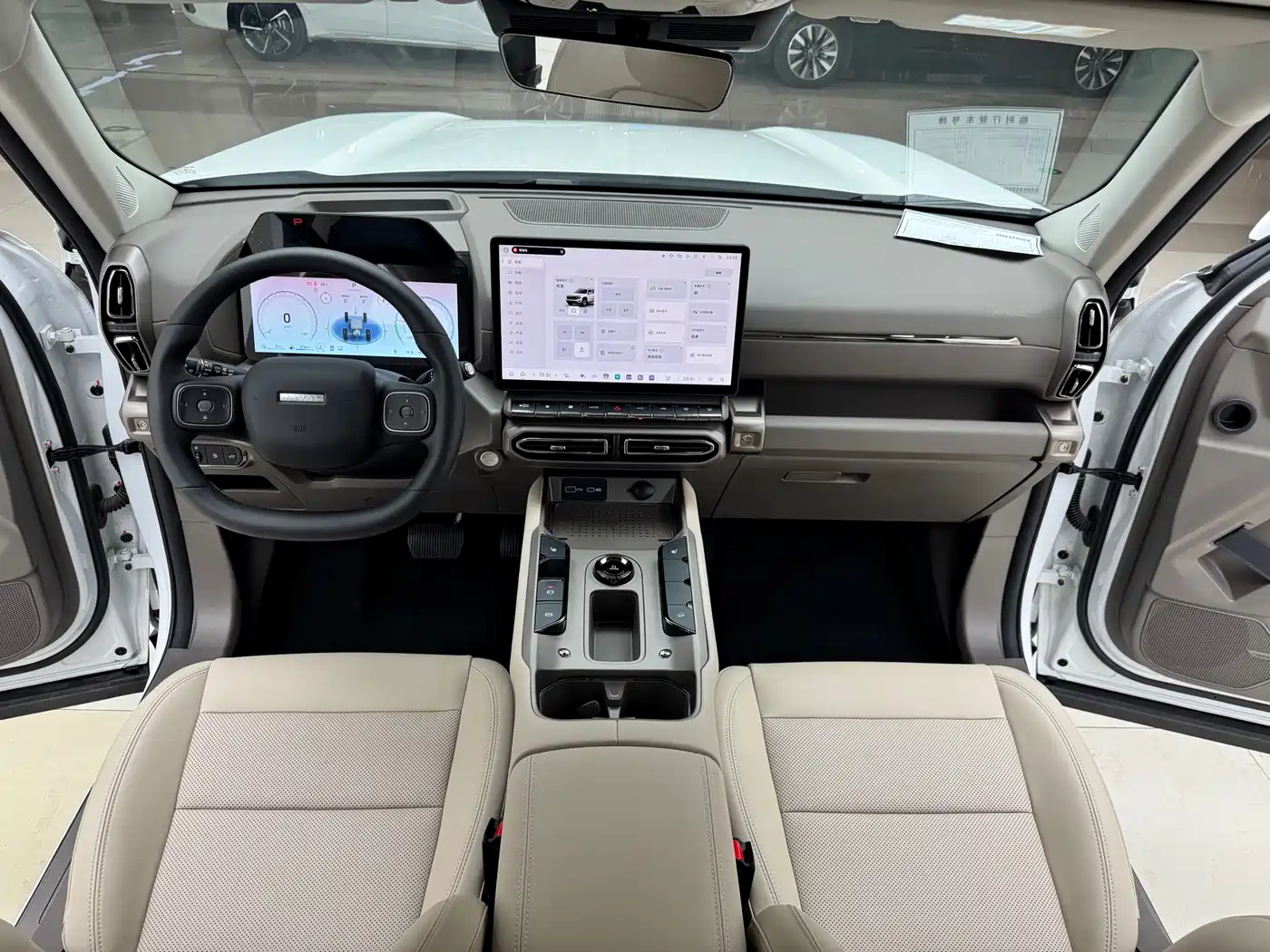 Haval Second-Generation Big Dog New Energy 2025 Hi4 145km Premium Edition фото 8