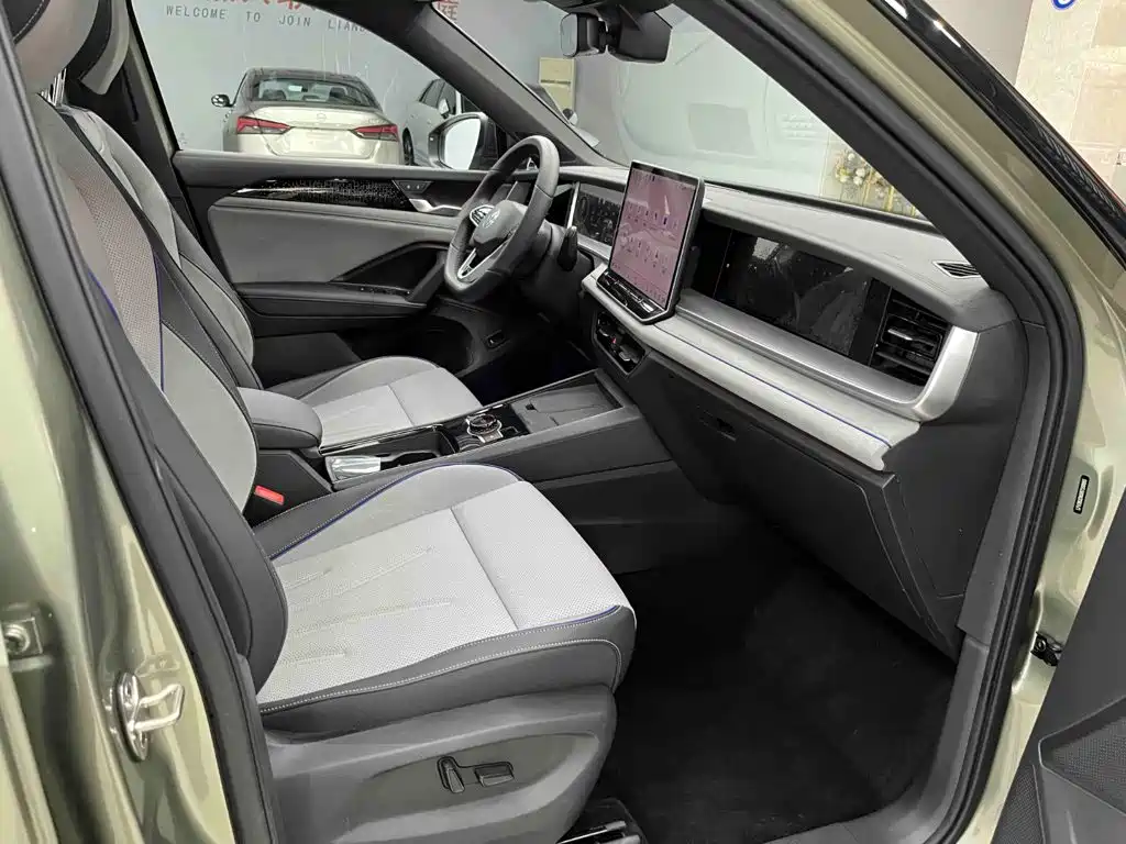 Volkswagen Tayron 2025 2025 Model Tayron L 380TSI 4WD Luxury Easy Package
