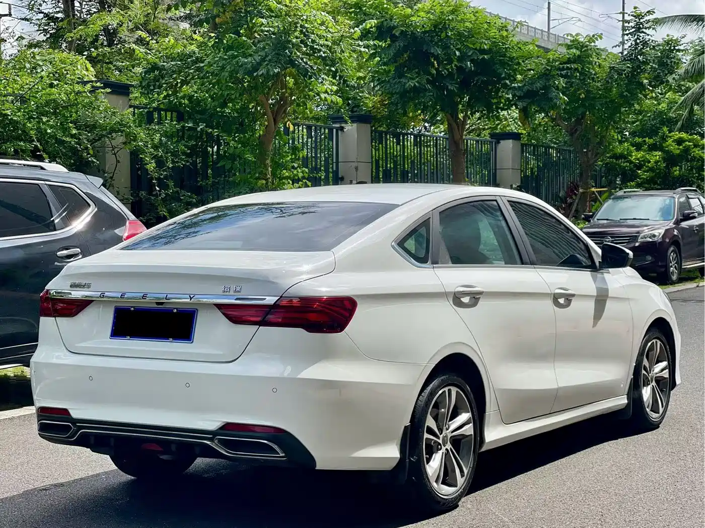 Фото 9 - Geely Binrui