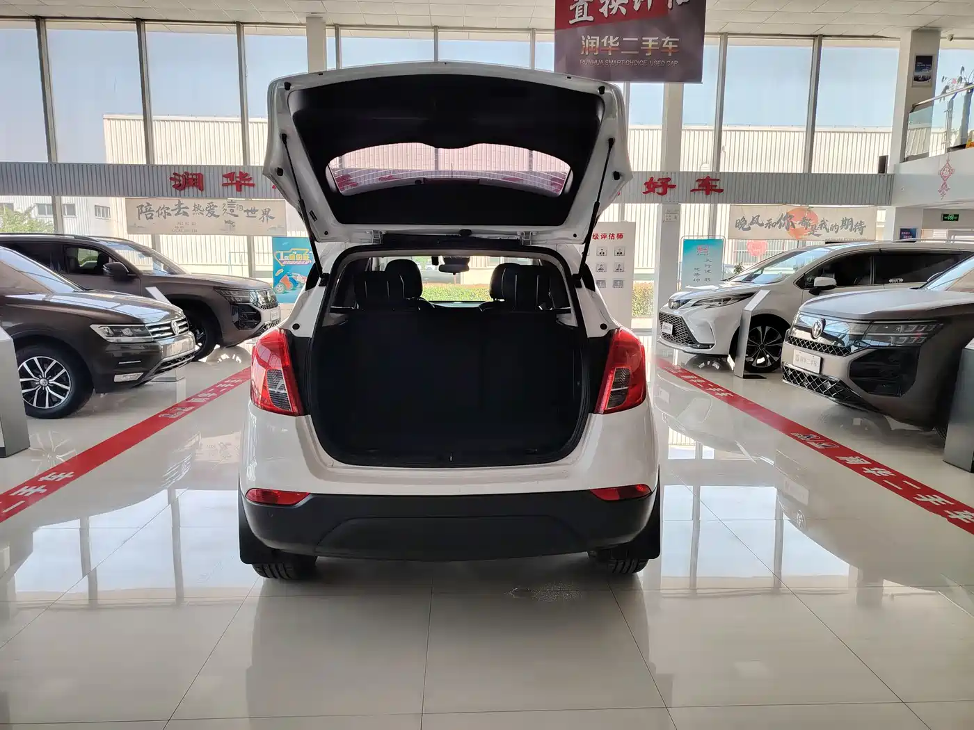 Buick Encore 2016 18T Automatic 2WD Urban Leading фото 14