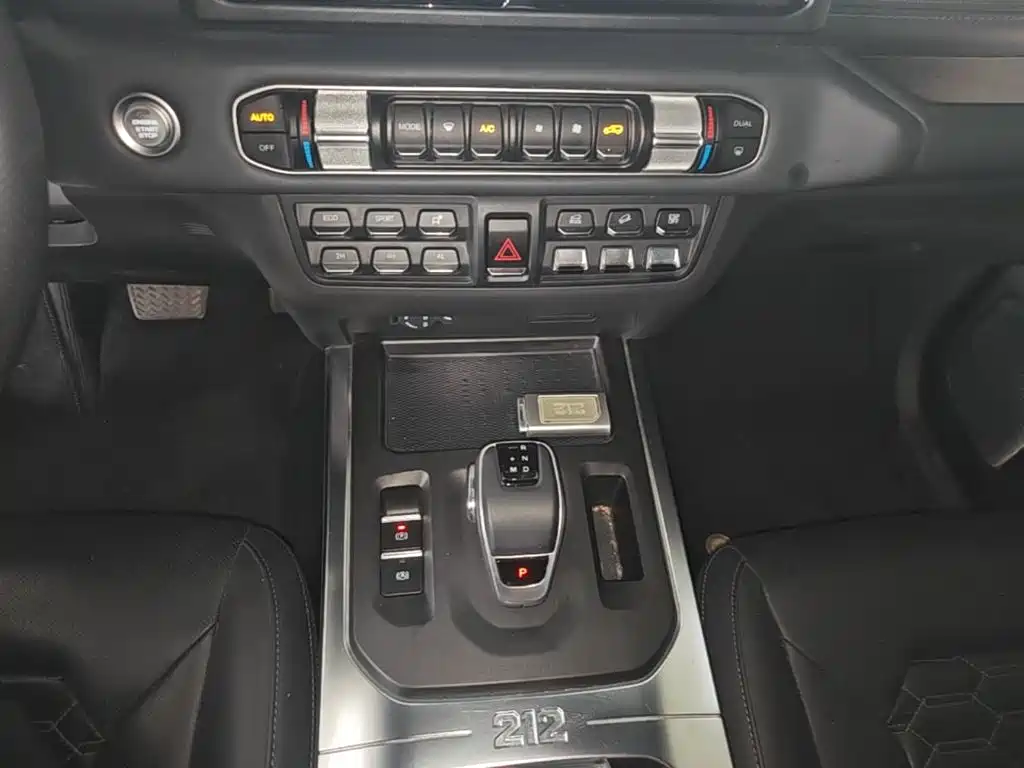 212 T01 2025 2024 2.0T Mechanic