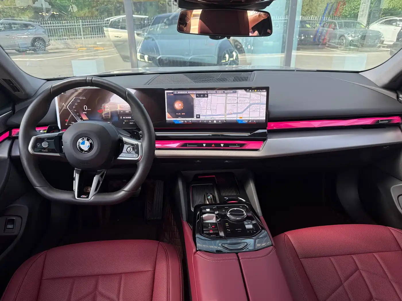 BMW 5 Series 2024 530Li Leading M Sport Package фото 5