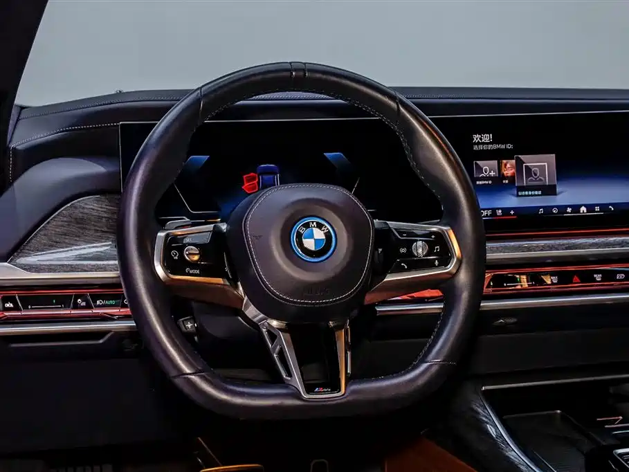 BMW i7 2023 Model xDrive60L M Sport Package фото 10