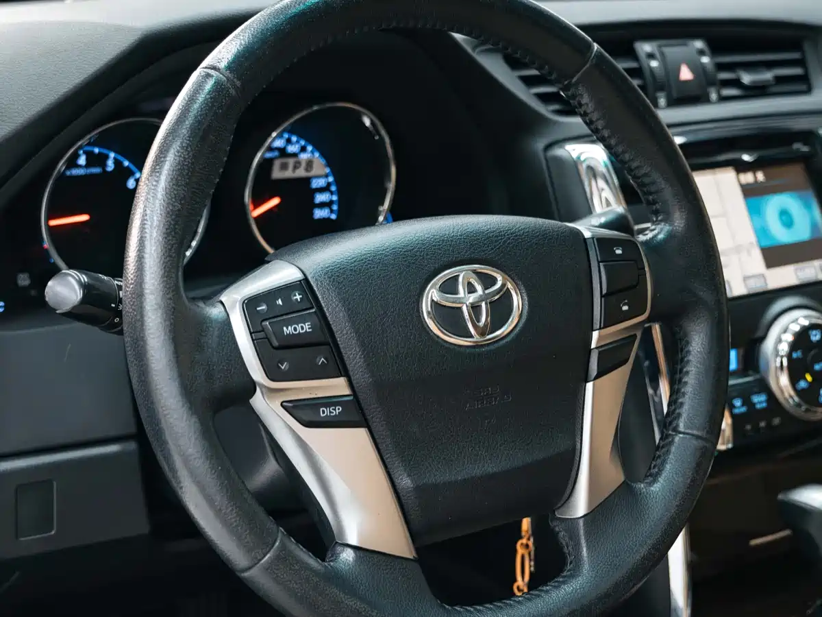 Toyota Reiz 2013 2.5V Shangrui Navigation Edition фото 16