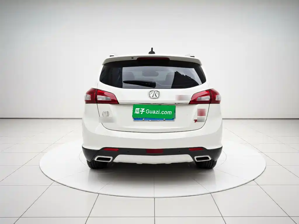 BAIC Weiwang S50 2016 2016 1.5T Manual LeDong Luxury