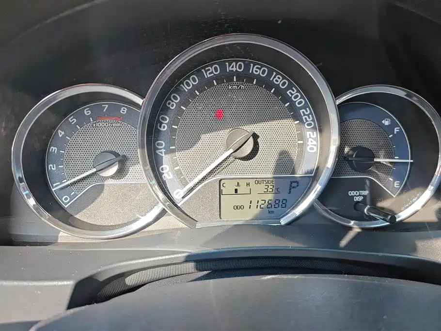 Toyota Corolla 2017 Facelift 1.6L S-CVT GL фото 14