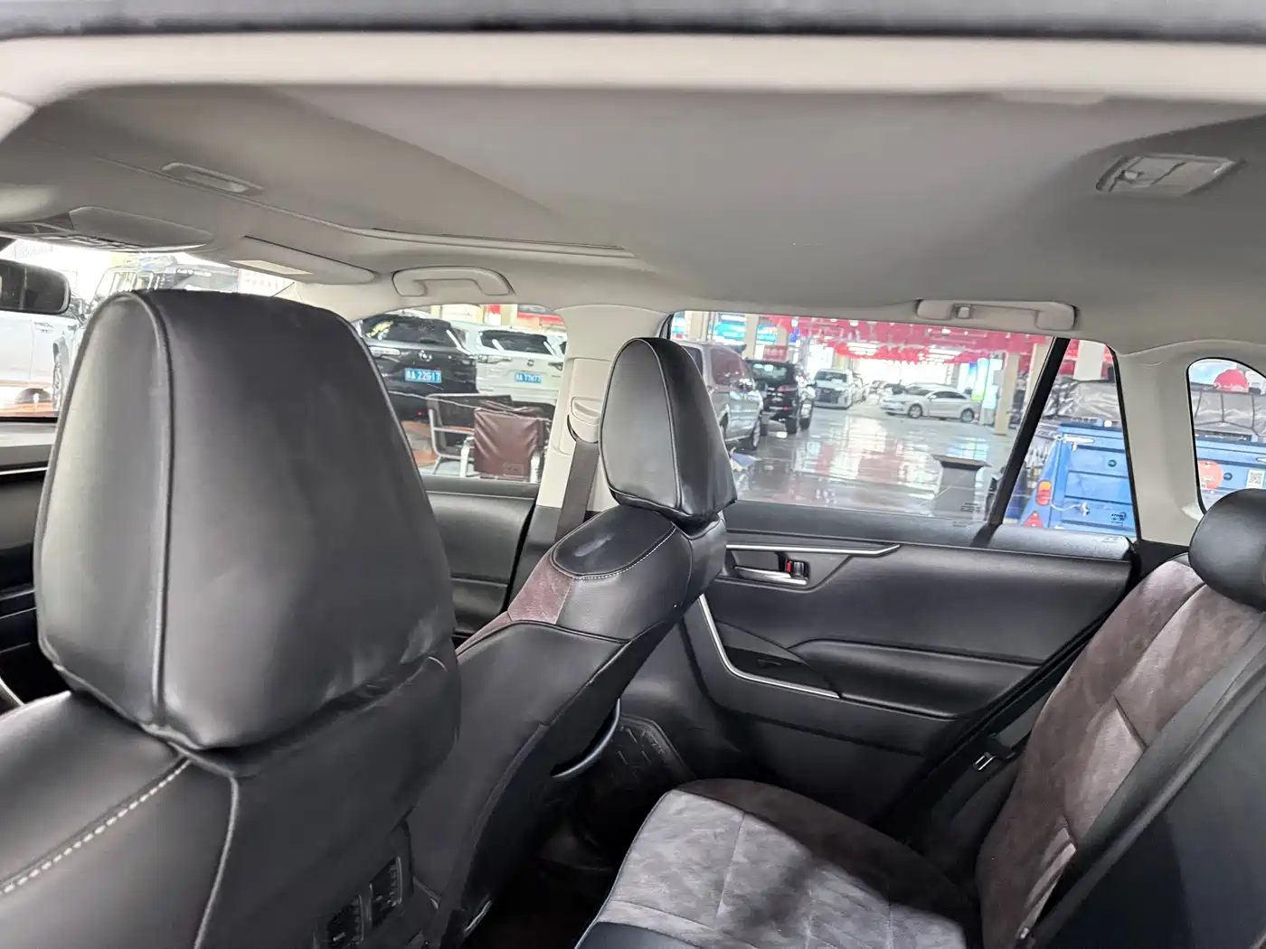 Toyota RAV4 Rongfang 2020 2.0L CVT 2WD Trend Edition фото 12