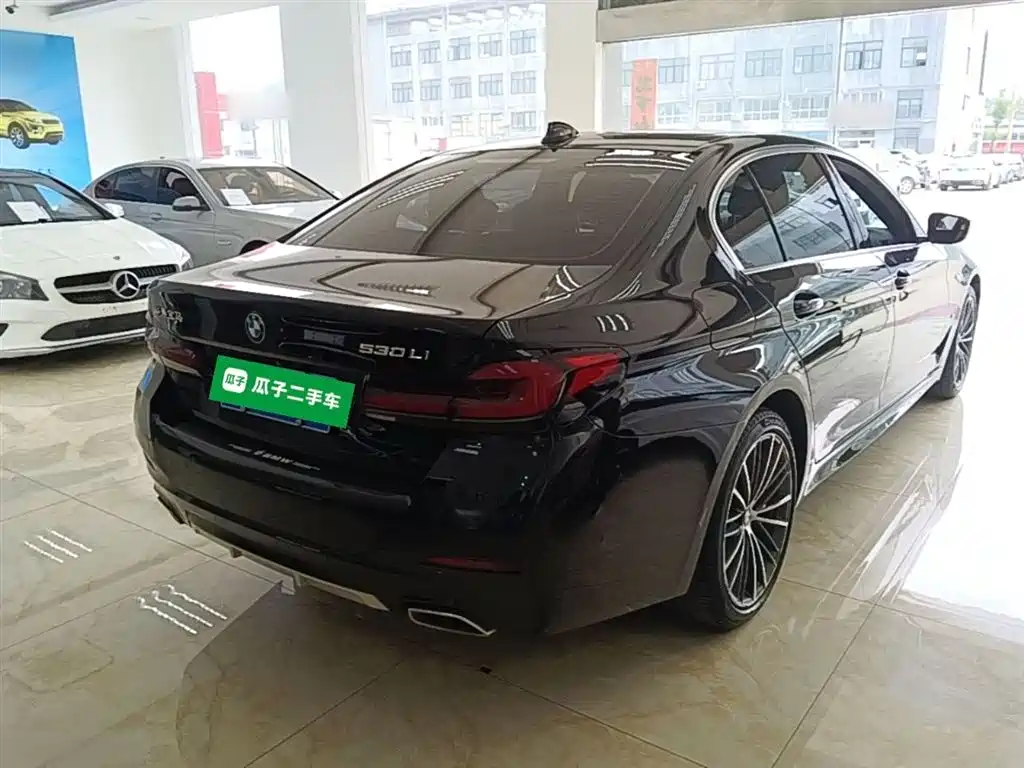 BMW 5 Series 2022 Facelift 530Li Leading M Sport Package фото 7