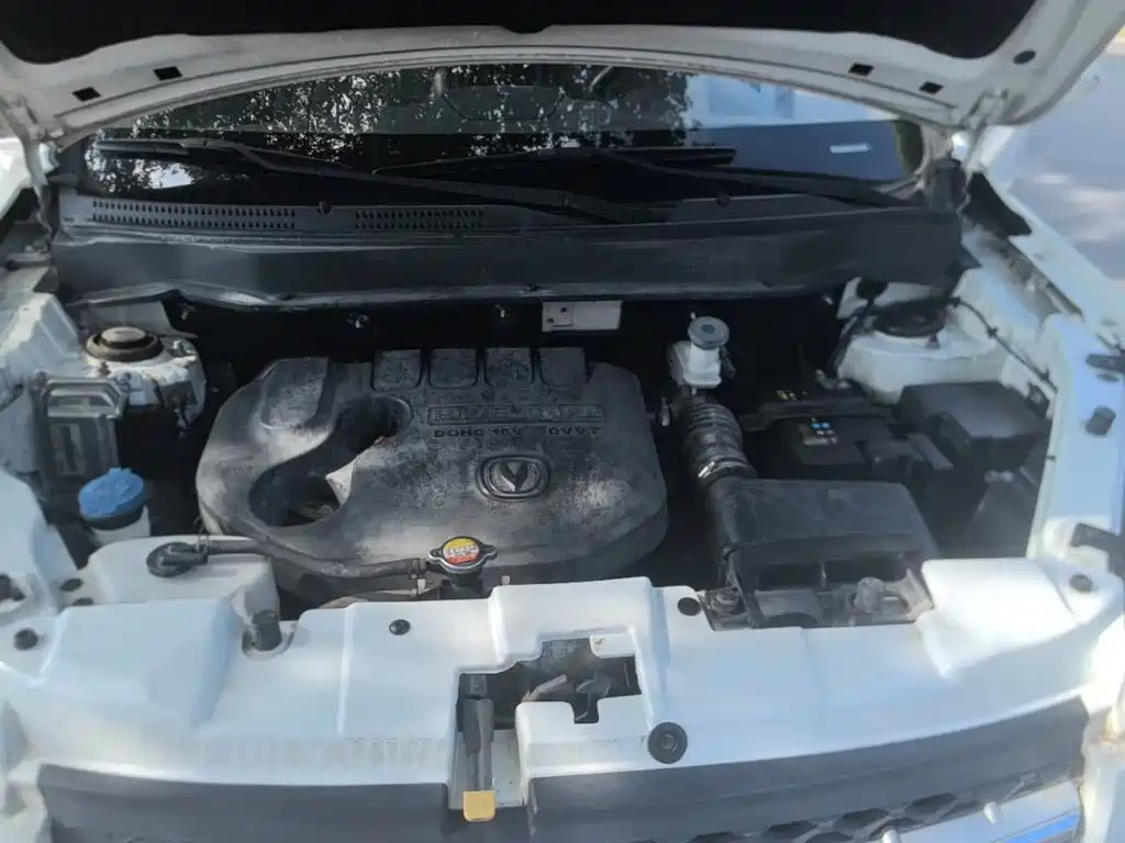 Фото 20 - Changan CS35