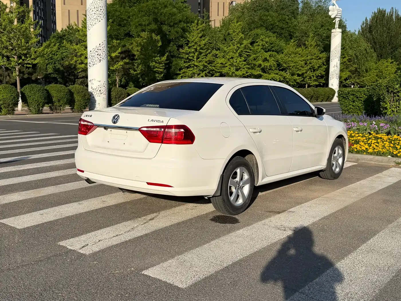 Volkswagen Lavida 2015 1.6L Automatic Comfort Edition фото 4