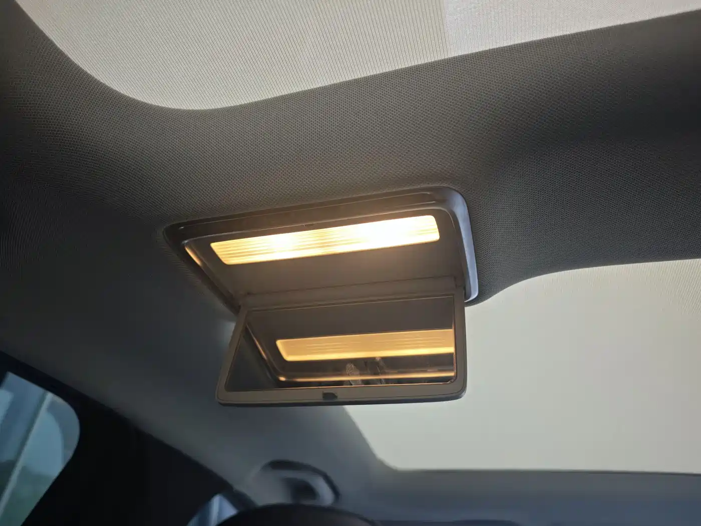 Mercedes-Benz C-Class 2016 C 200 L Sport фото 16