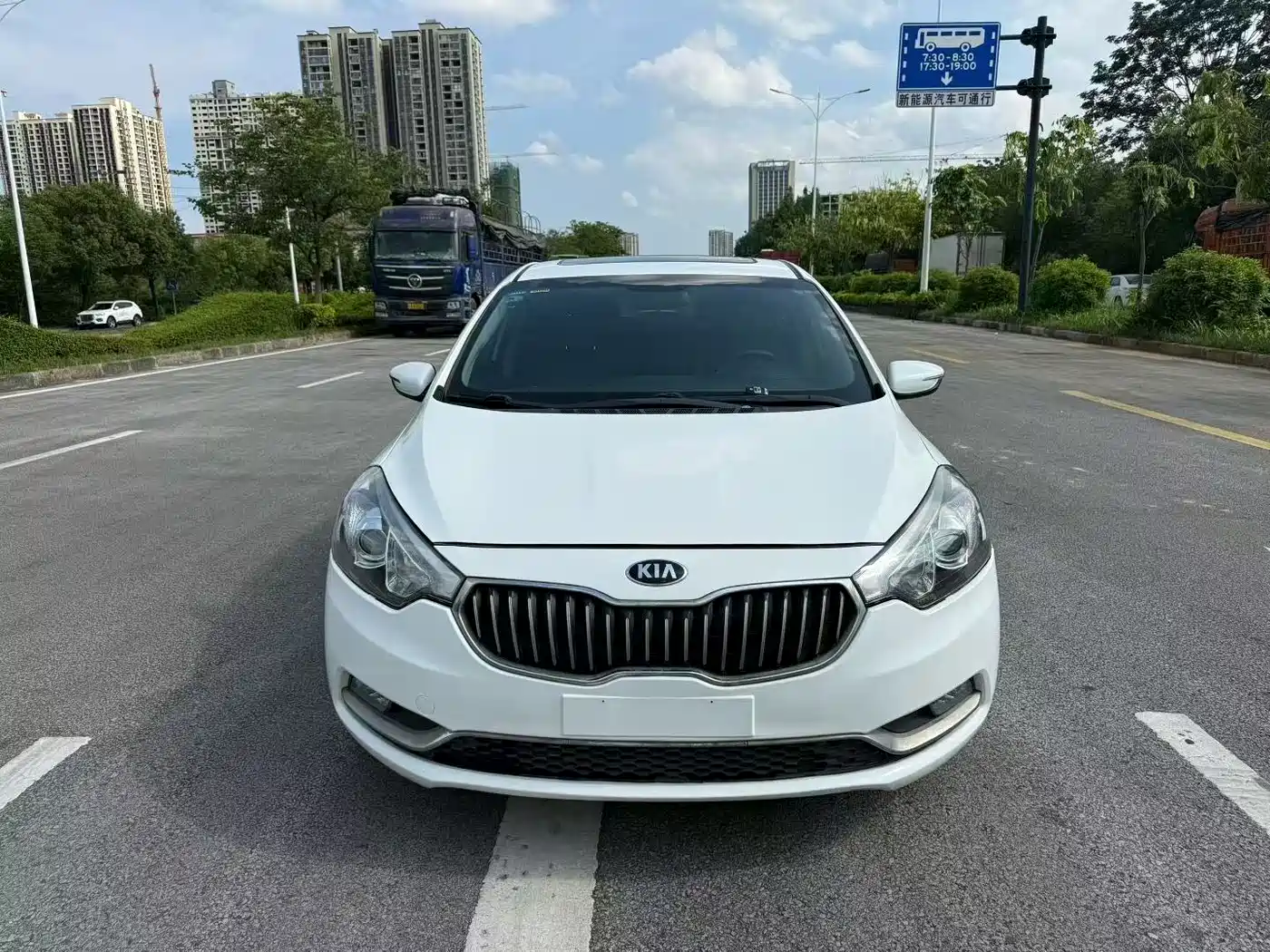 Kia K3 2013 1.6L Automatic GLS фото 2
